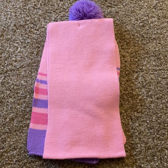 Hat,gloves,scarf - Picture 2 of 4